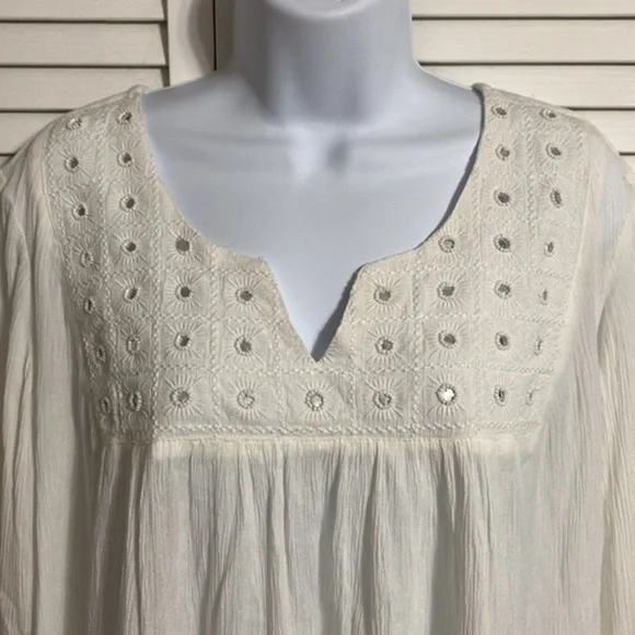 Style & Co  Embellished Peasant Top!! - Picture 2 of 10